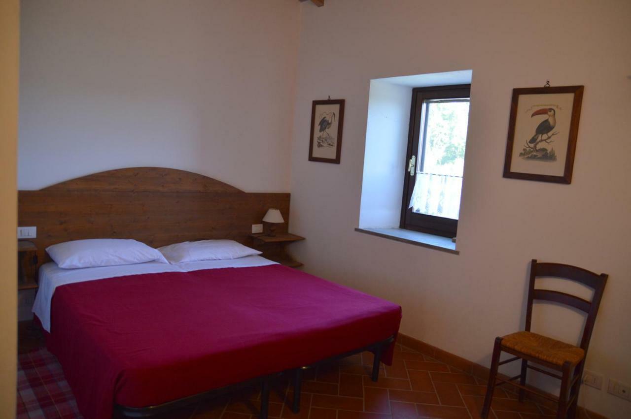 Maesta Delle Quattro Chiavi Villa Беваня Екстериор снимка