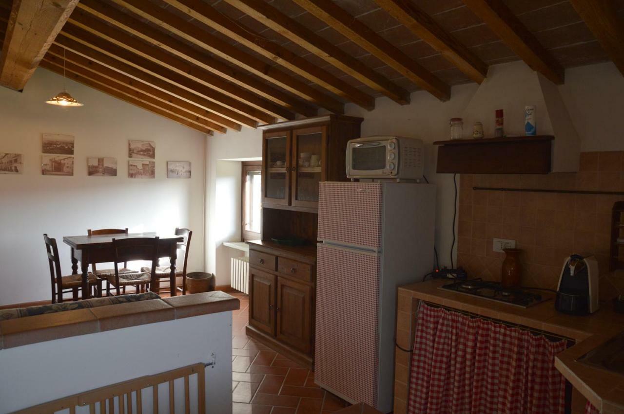 Maesta Delle Quattro Chiavi Villa Беваня Екстериор снимка